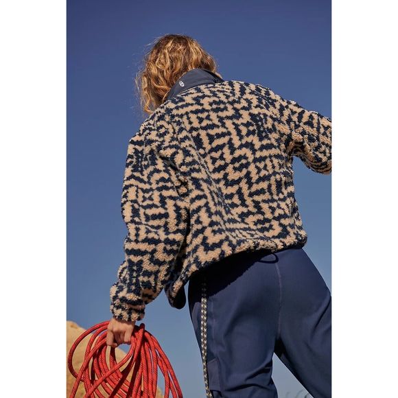 Free People Hit The Slopes Printed Fleece Jacket - Picture 2 of 15